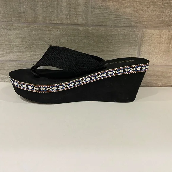 Rocket Dog Wedge-Aztec Pattern Trim- Flip Flop- Sze 8-8.5 - Picture 3 of 14